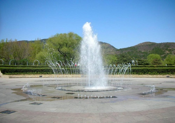 喷泉水景绿化工程